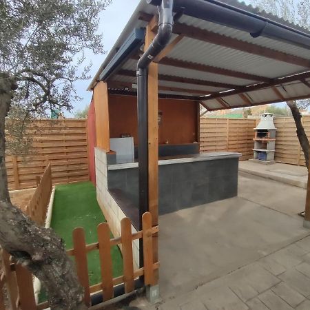 Chalet En El Aljarafe A 15 Min De Sevilla Bagian luar foto