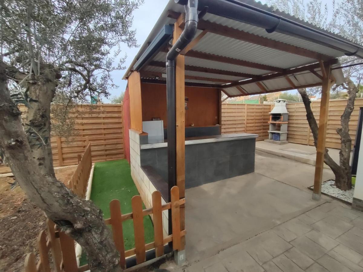 Chalet En El Aljarafe A 15 Min De Sevilla Bagian luar foto